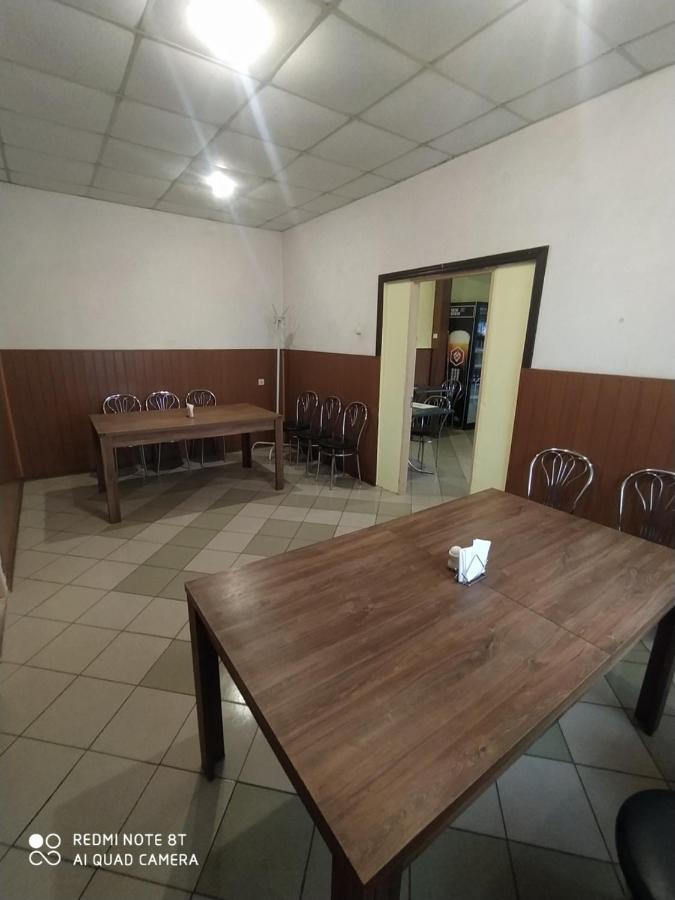 От Заката До Рассвета Vandrarhem Poltava Exteriör bild